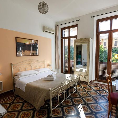 Onlyrooms III - Recommended For Under 30S Cagliari Quarto foto