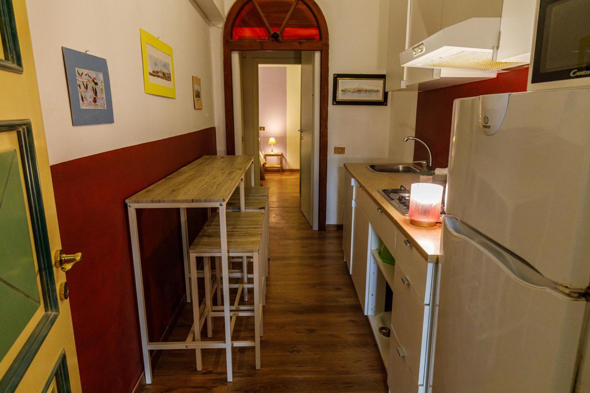 Onlyrooms III - Recommended For Under 30S Cagliari Quarto foto
