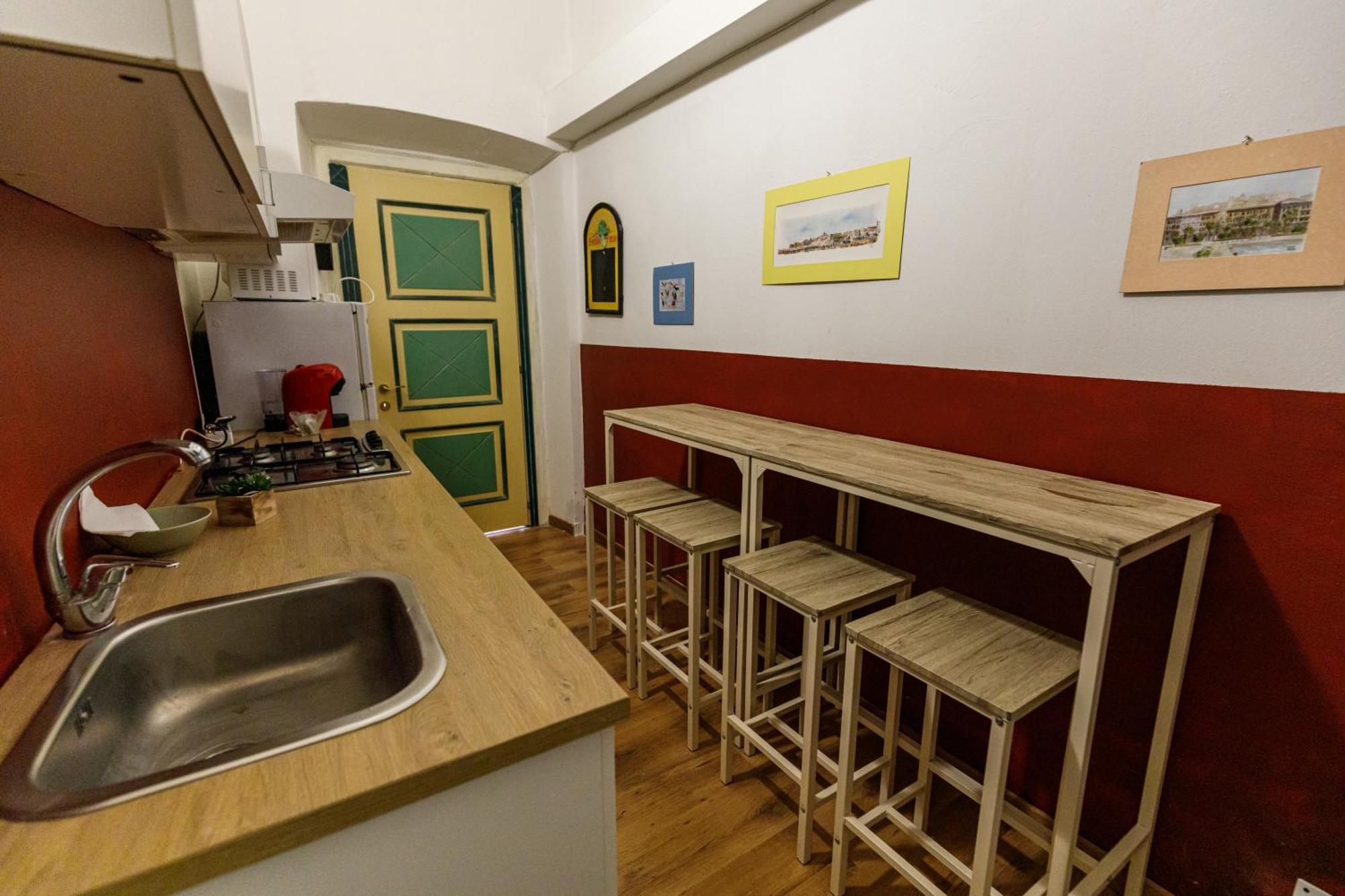 Onlyrooms III - Recommended For Under 30S Cagliari Quarto foto