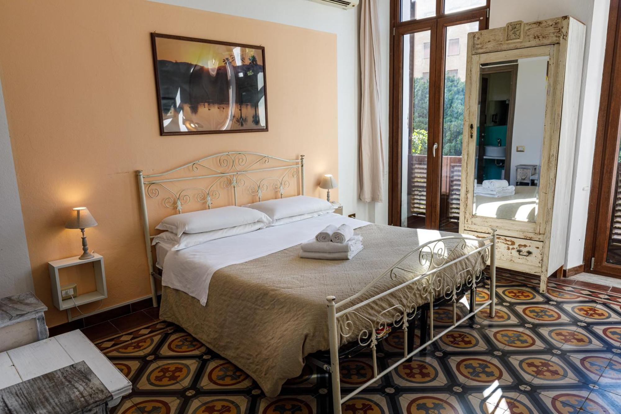 Onlyrooms III - Recommended For Under 30S Cagliari Exterior foto